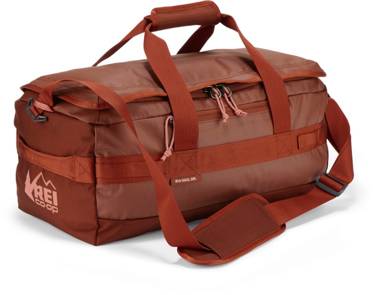 Ultimate 28L travel duffel bag featuring a water-resistant exterior and comfortable carrying strap.