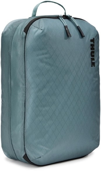 Thule clean dirty packing cube open showing two compartments for organized travel